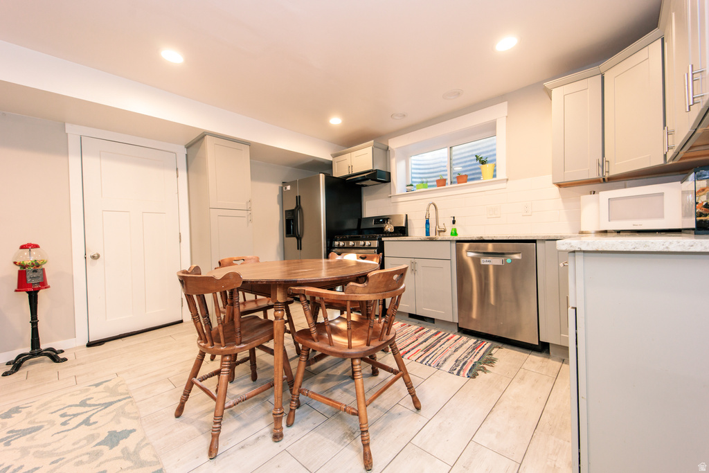 935 W 360 RES Orem, UT 84058