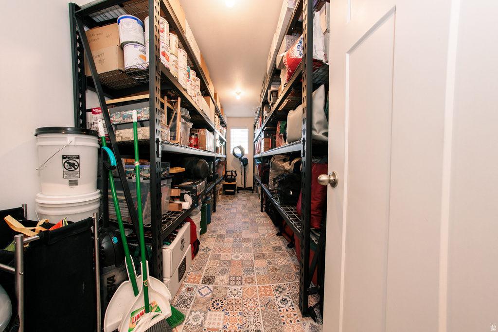 935 W 360 RES Orem, UT 84058