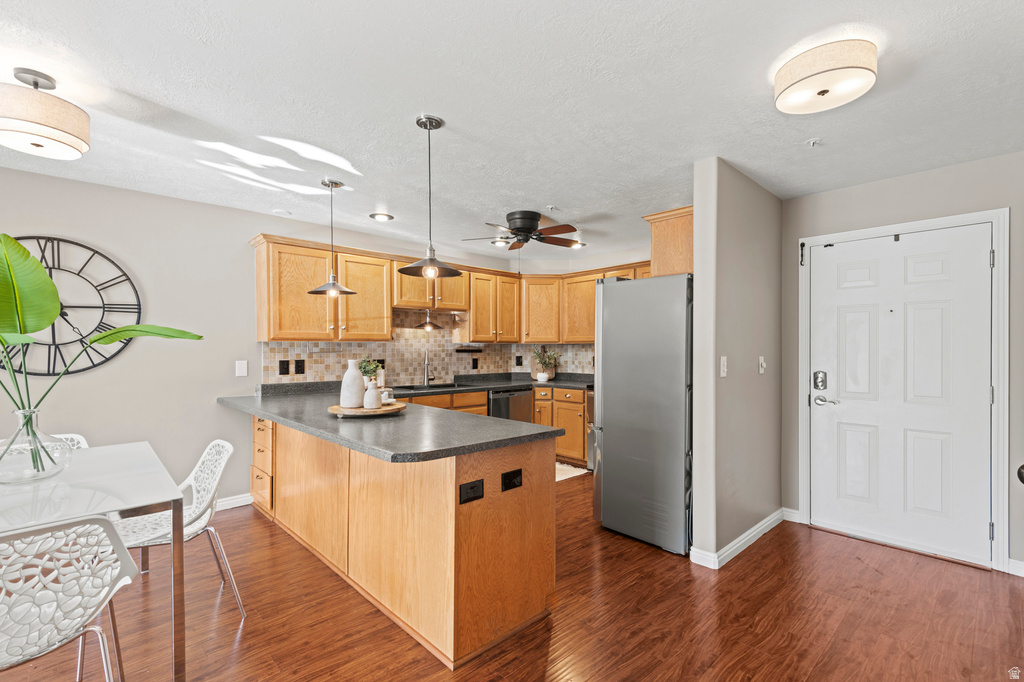 1205 E PRIVET DR #101 Cottonwood Heights, UT 84121