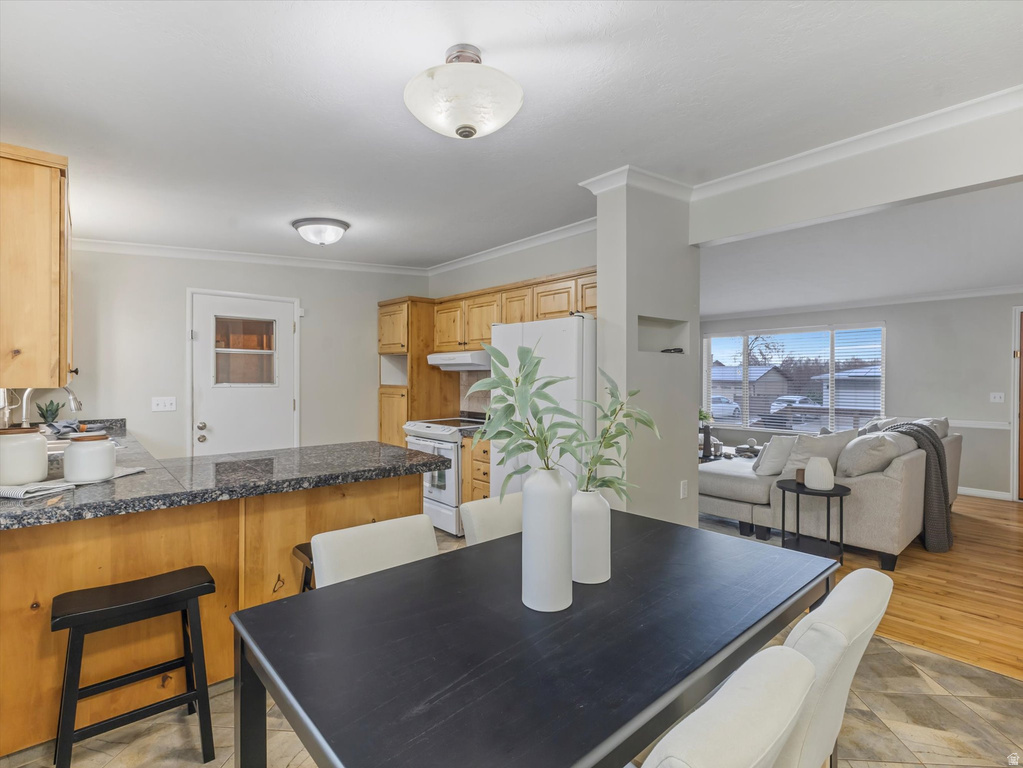 1016 E PERRYWILL AVE Salt Lake City, UT 84124