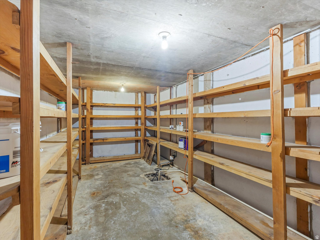 1016 E PERRYWILL AVE Salt Lake City, UT 84124