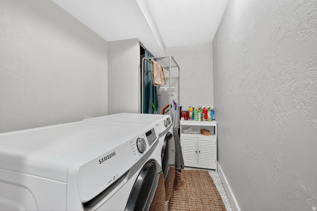 1798 E SUNRISE MEADOW DR Sandy, UT 84093