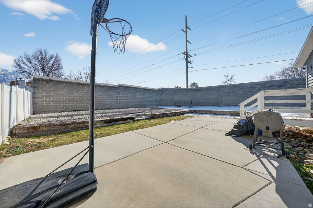 1798 E SUNRISE MEADOW DR Sandy, UT 84093