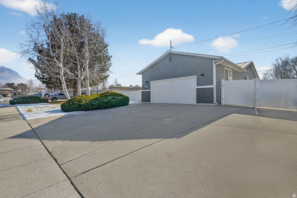 1798 E SUNRISE MEADOW DR Sandy, UT 84093