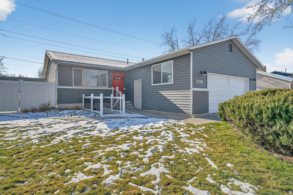 1798 E SUNRISE MEADOW DR Sandy, UT 84093