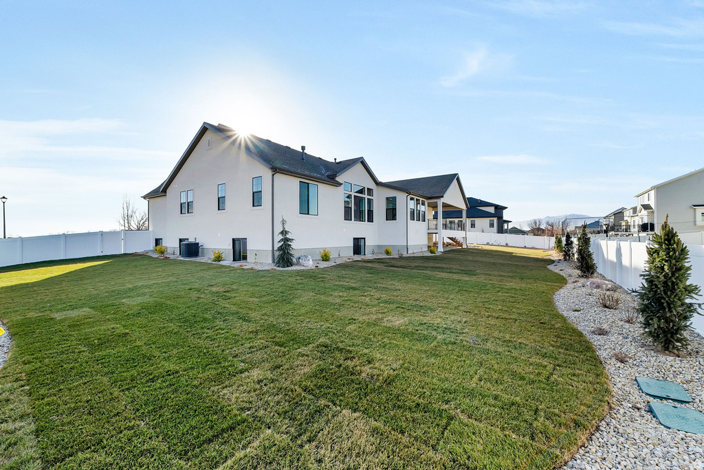 52 W 1630 S Lehi, UT 84043