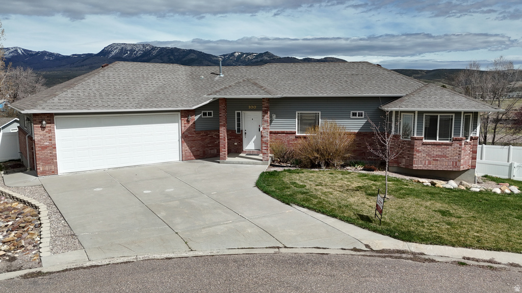 100 MOUNTAIN VIEW DR McCammon, ID 83250
