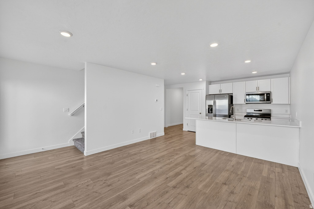 1154 E TRIDENT DR Saratoga Springs, UT 84045