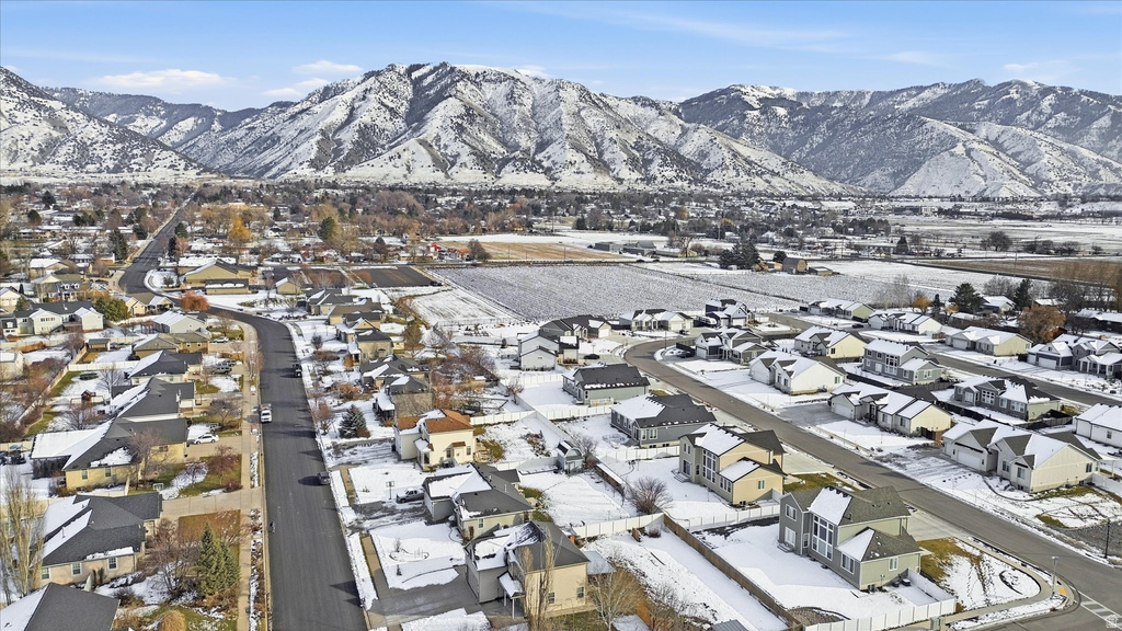 624 E 2100 N North Logan, UT 84341