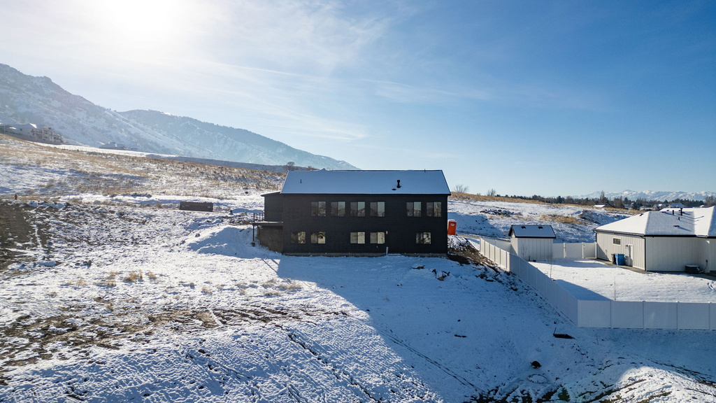 615 E 250 N Providence, UT 84332