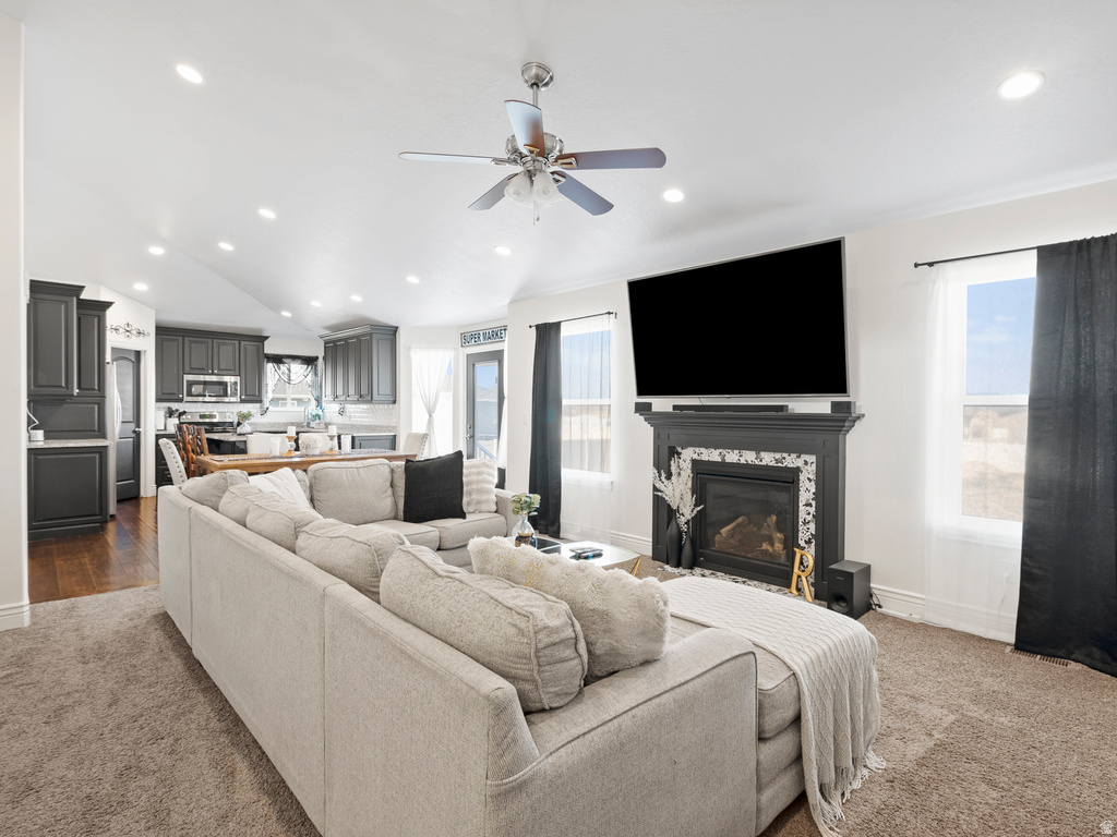 579 E COACH LN Grantsville, UT 84029