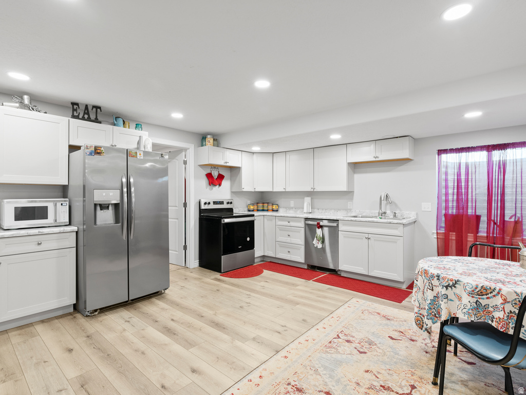 579 E COACH LN Grantsville, UT 84029