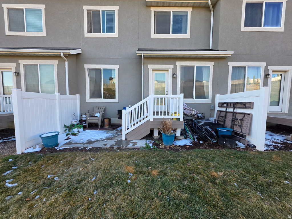 284 N EAGLEWOOD DR Saratoga Springs, UT 84045