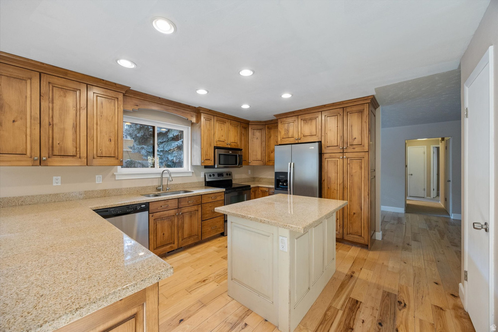 1630 E PLATA WAY Sandy, UT 84093