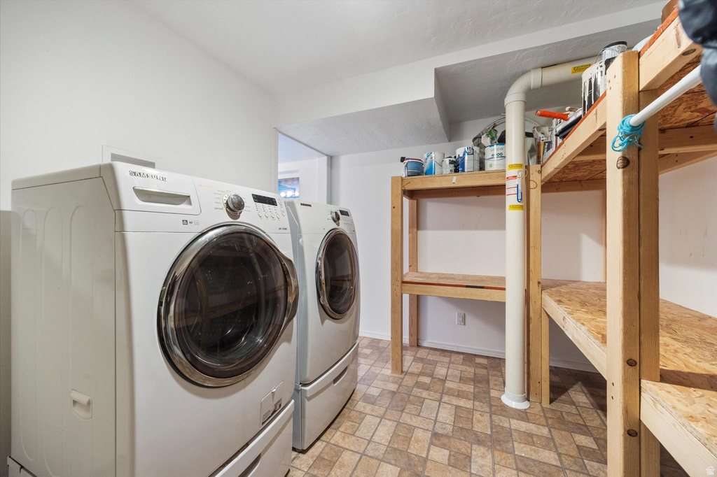 1630 E PLATA WAY Sandy, UT 84093