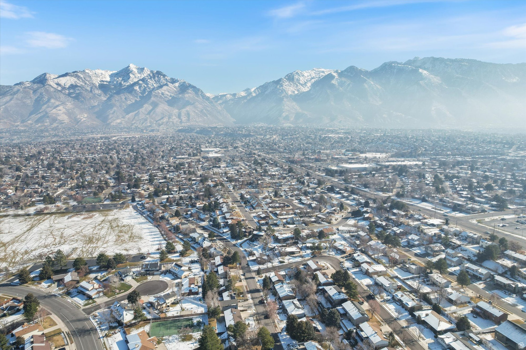 1630 E PLATA WAY Sandy, UT 84093