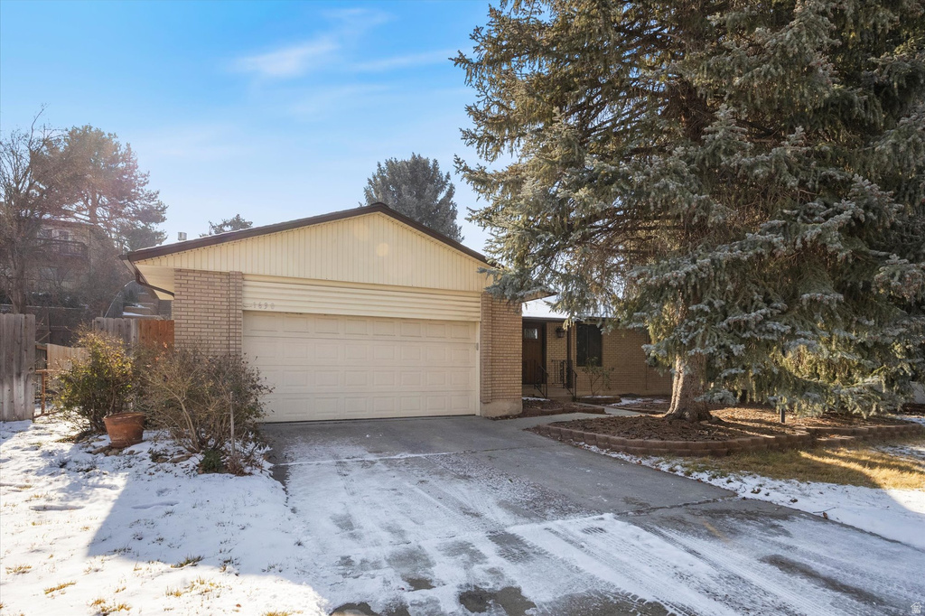 1630 E PLATA WAY Sandy, UT 84093