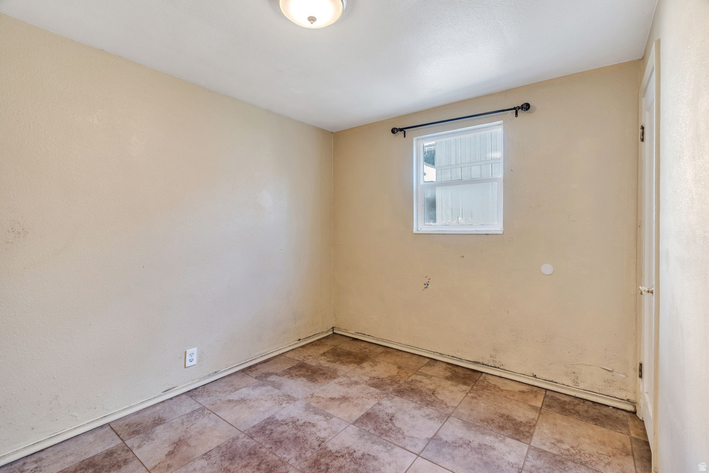 240 GROVE DR Pleasant Grove, UT 84062