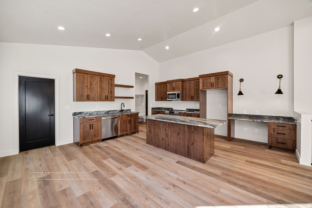 304 N SHERWOOD DR Providence, UT 84332