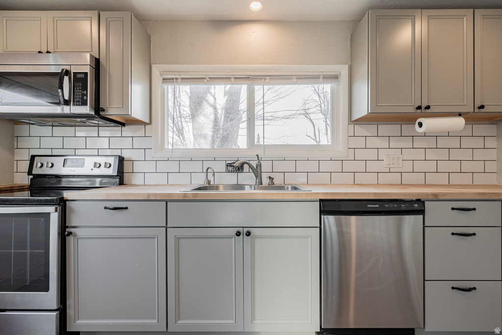 745 W MAIN ST Saint Anthony, ID 83445