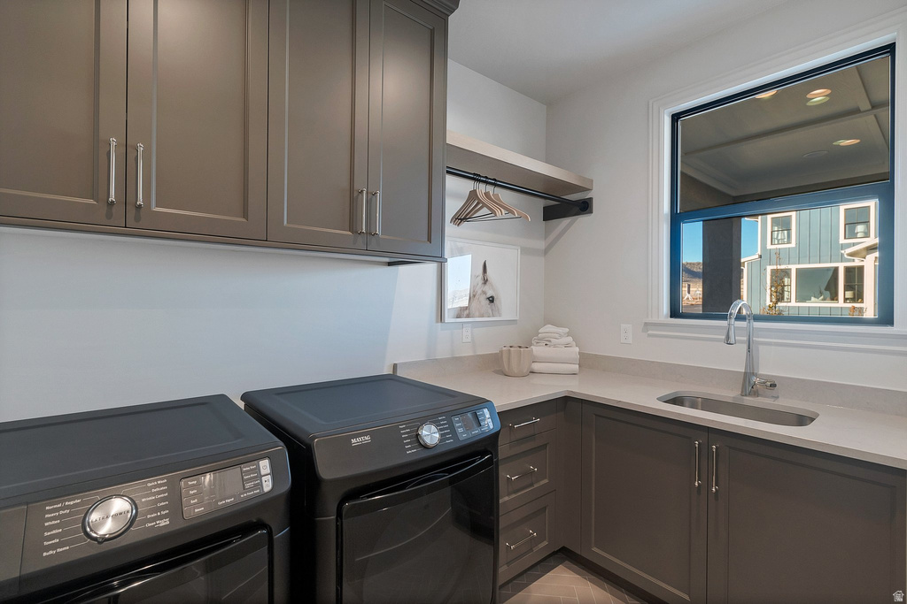 963 S LOUISA DR Saratoga Springs, UT 84045