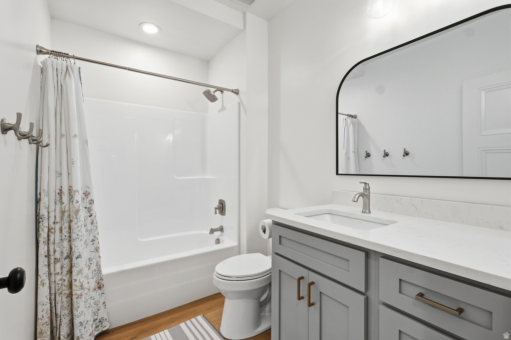 907 E 630 N Hyde Park, UT 84318