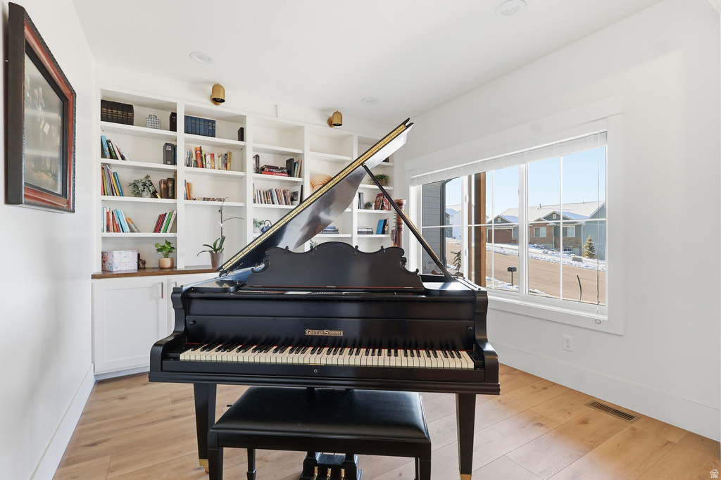 907 E 630 N Hyde Park, UT 84318