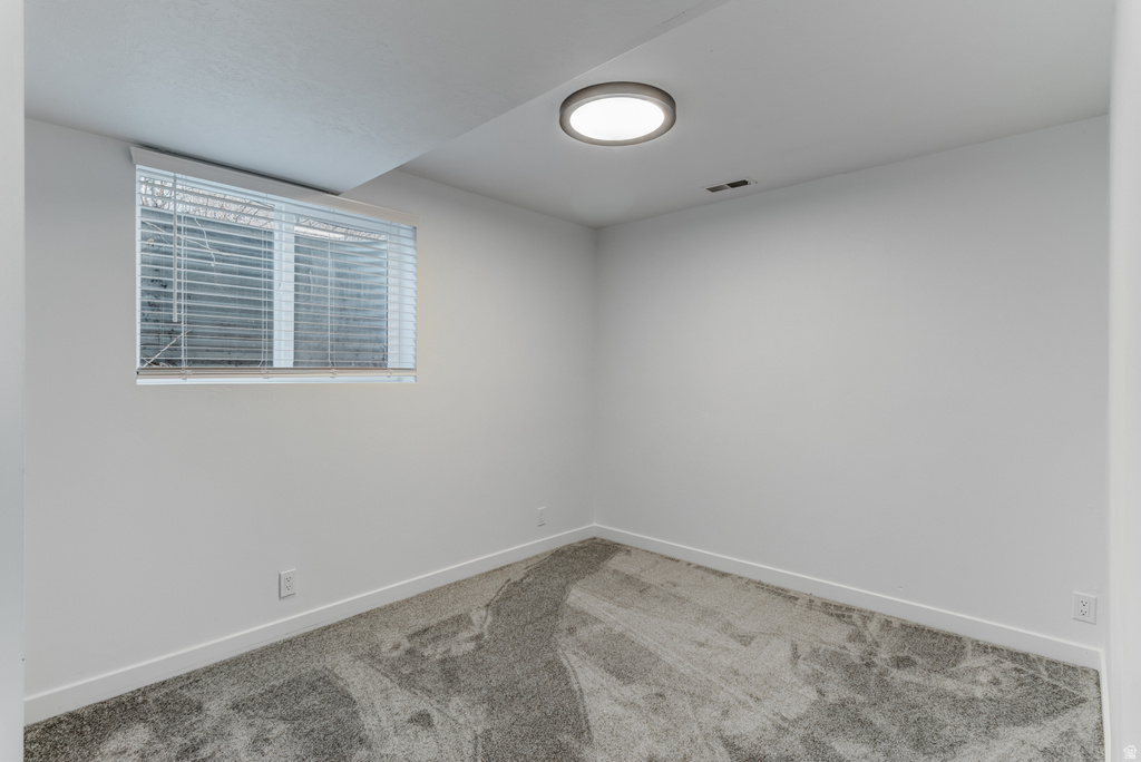 2571 W SURREY RD Taylorsville, UT 84129