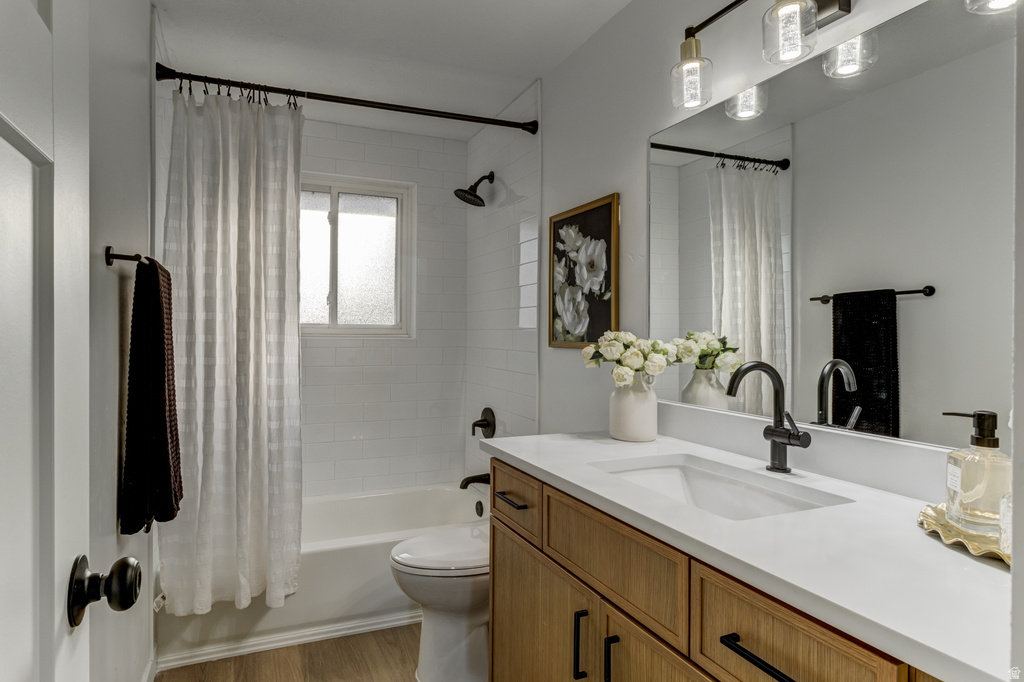 2571 W SURREY RD Taylorsville, UT 84129