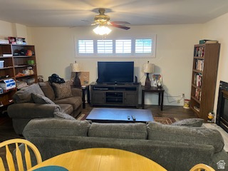 954 E 7725 S Midvale, UT 84047