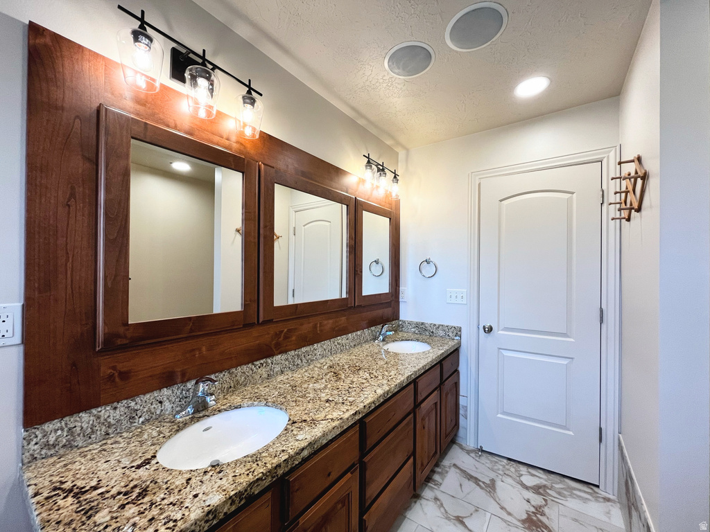 6745 S SIENNA LN Midvale, UT 84047