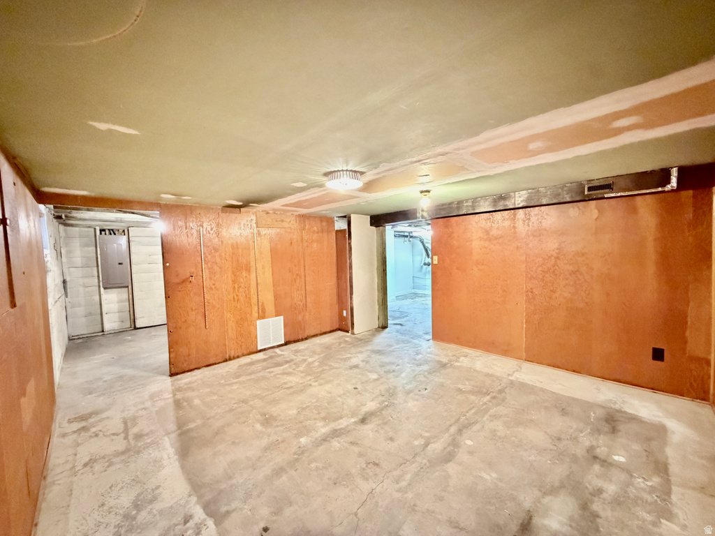 103 S 100 E Bountiful, UT 84010