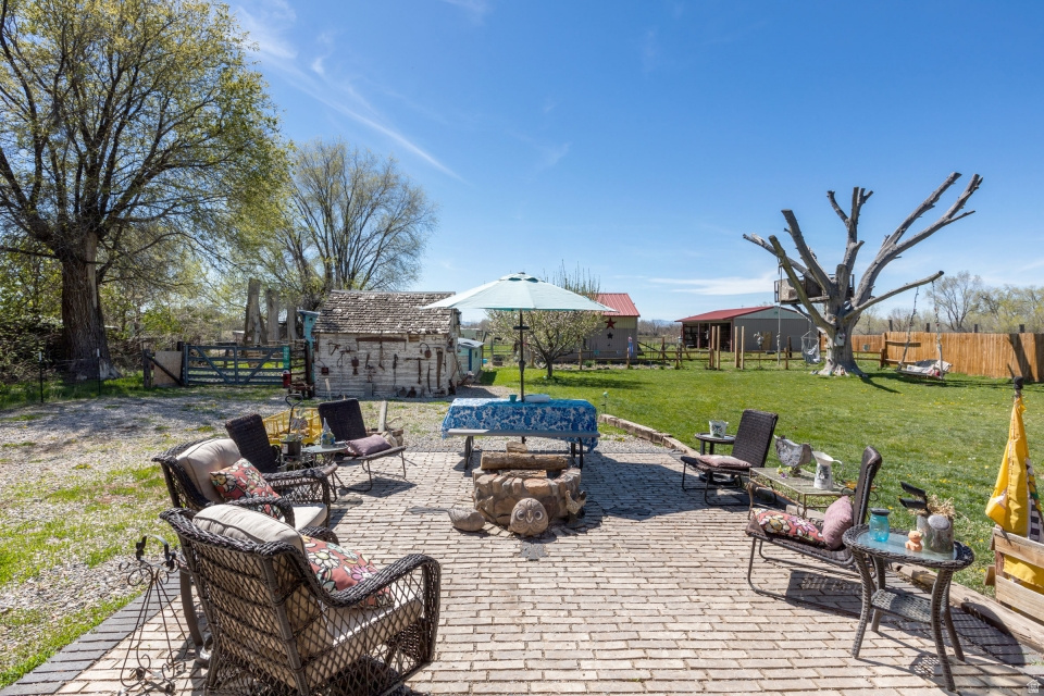 2017 N 2000 W Farr West, UT 84404