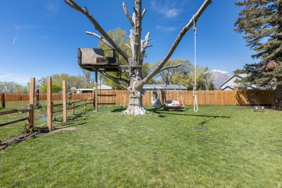 2017 N 2000 W Farr West, UT 84404