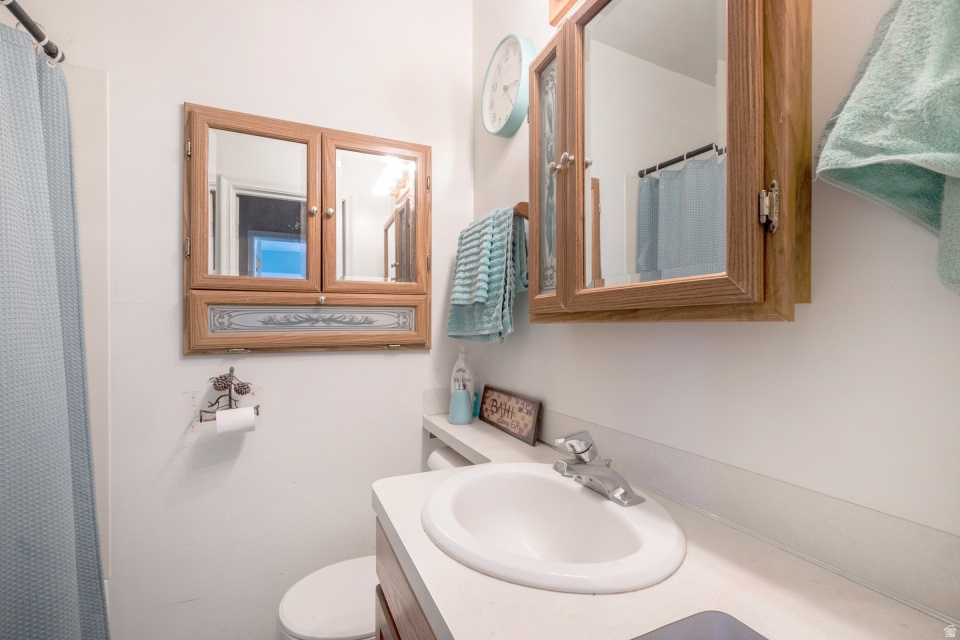 2017 N 2000 W Farr West, UT 84404