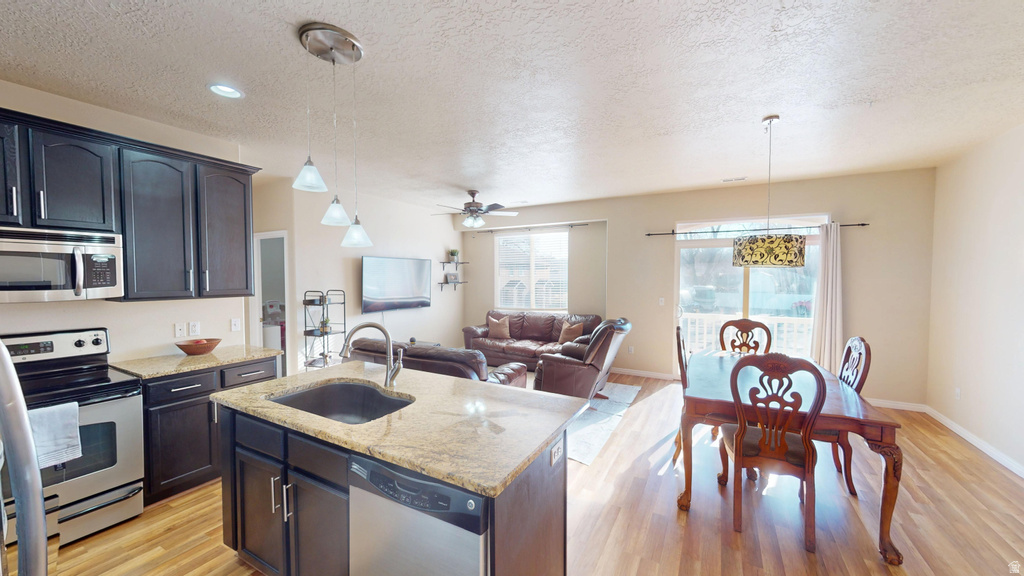 6986 W HARLECH LN West Valley City, UT 84128