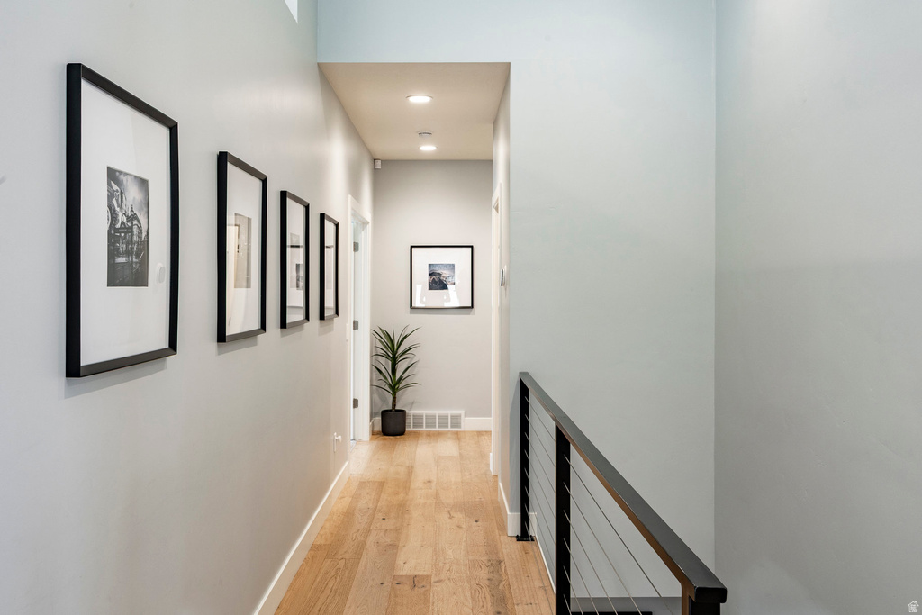 1562 E LONE PEAK DR Holladay, UT 84117