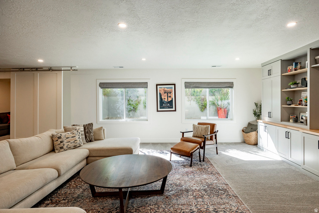 1562 E LONE PEAK DR Holladay, UT 84117