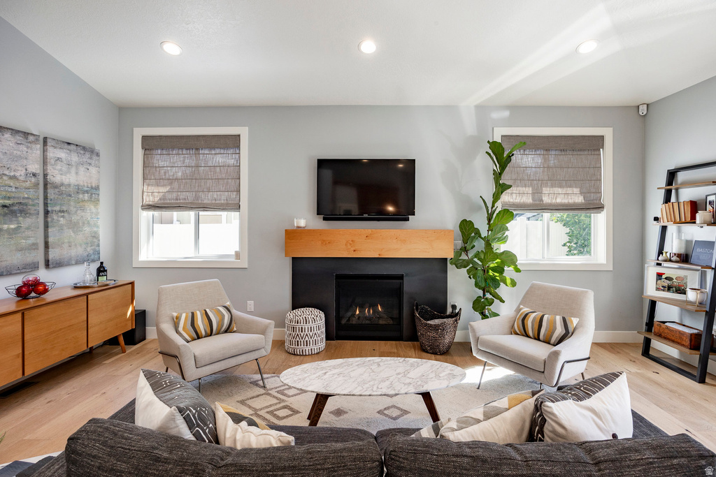 1562 E LONE PEAK DR Holladay, UT 84117