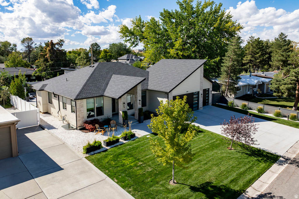 1562 E LONE PEAK DR Holladay, UT 84117