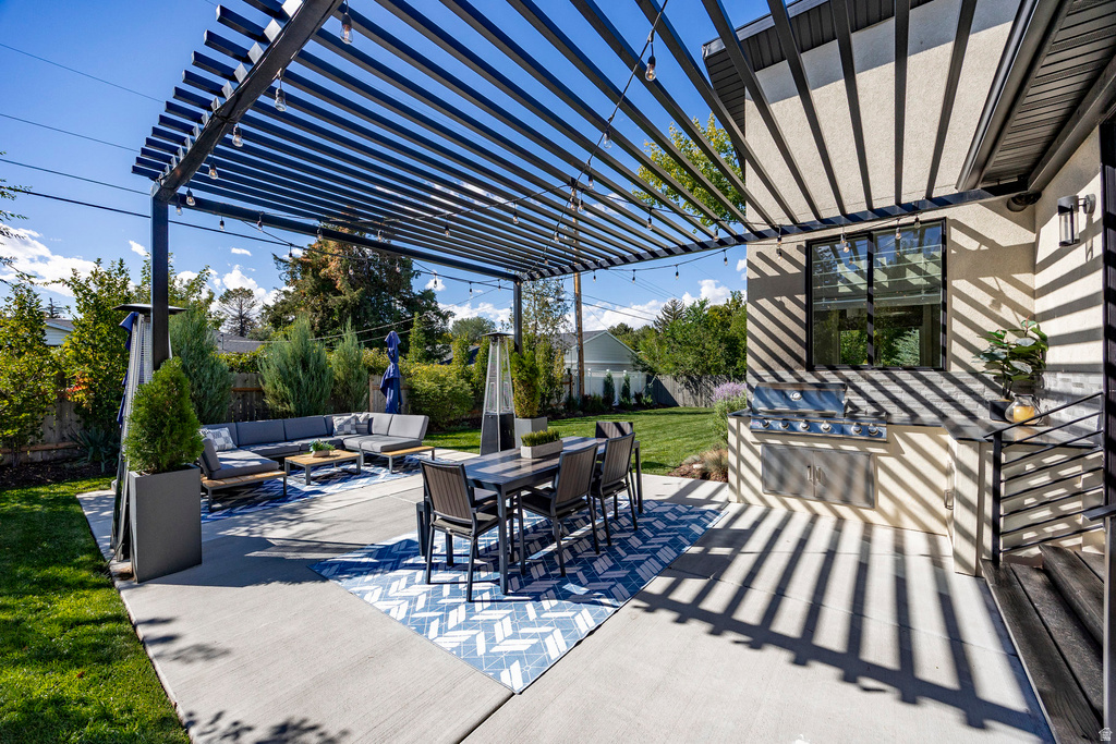 1562 E LONE PEAK DR Holladay, UT 84117