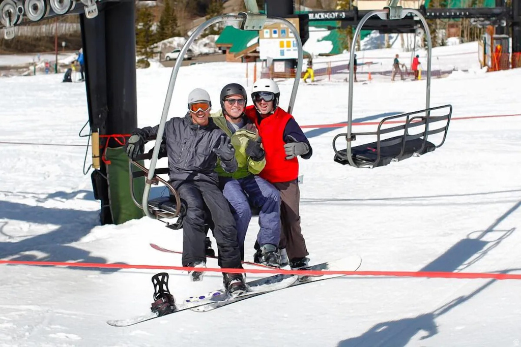 407 VASSELS DR ##4 Brian Head, UT 84719