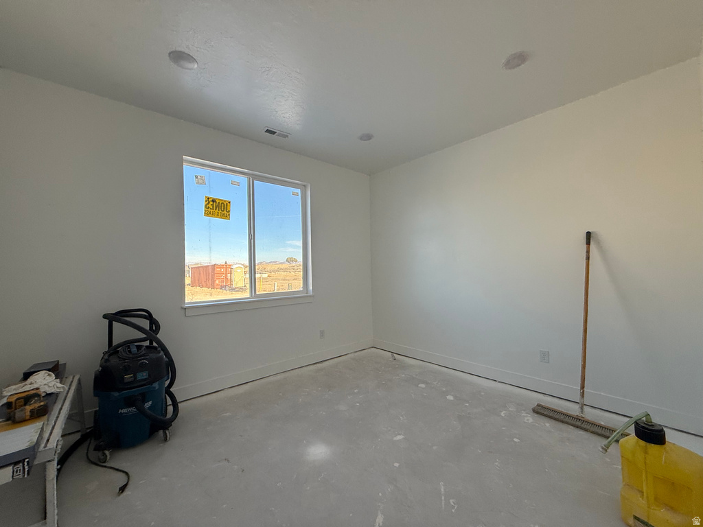 114 E 2000 S Vernal, UT 84078