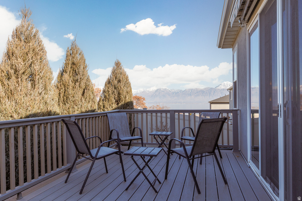 3229 S. PEREGRINE TRL Saratoga Springs, UT 84045