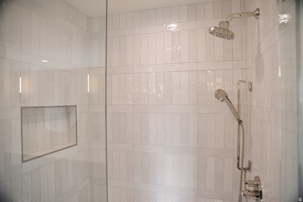 1040 N OAKMONT LN Provo, UT 84604