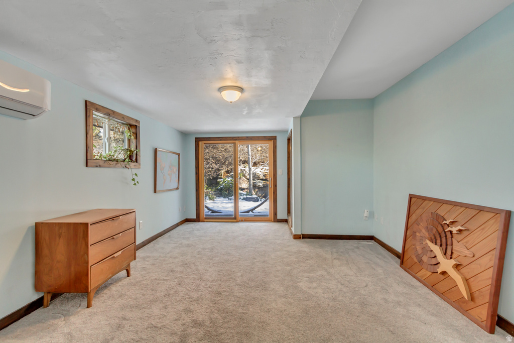 7609 S 2700 E Cottonwood Heights, UT 84121