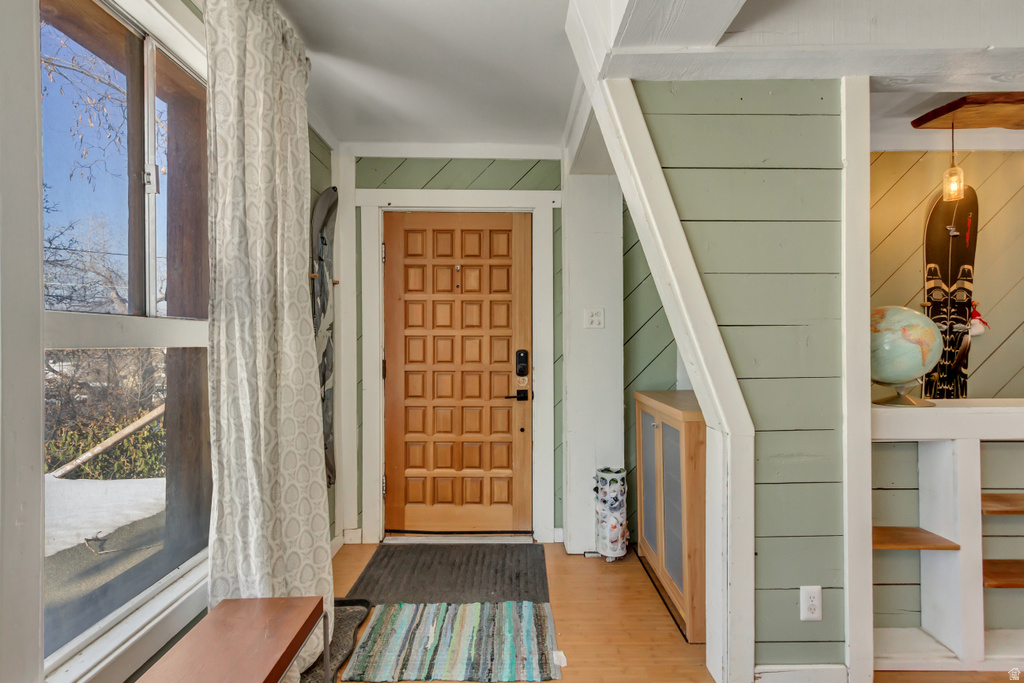 7609 S 2700 E Cottonwood Heights, UT 84121