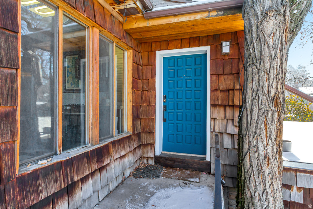 7609 S 2700 E Cottonwood Heights, UT 84121