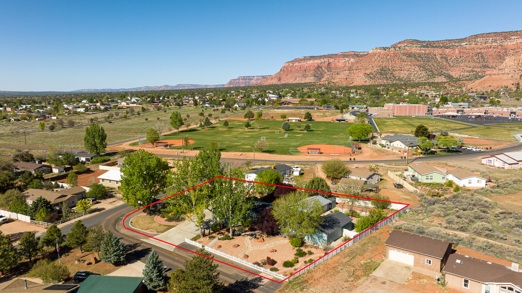 1392 S FORD DR Kanab, UT 84741