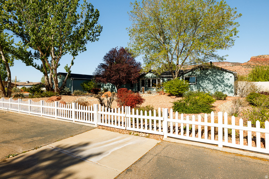 1392 S FORD DR Kanab, UT 84741
